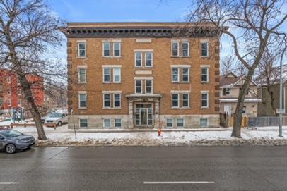 #8 - 677 Maryland Street