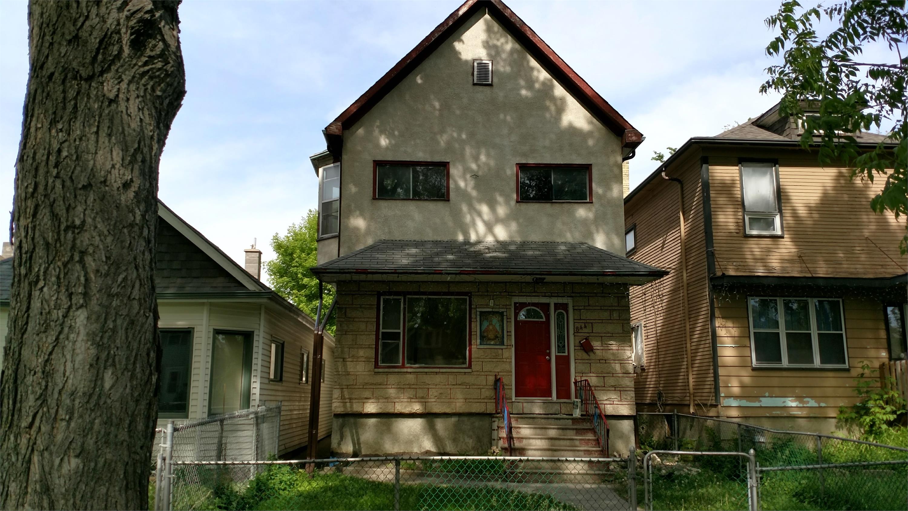 #1 - 844 Home Street